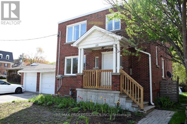 A-UPPER - 119 ERB STREET, Waterloo, Ontario N2J1M1