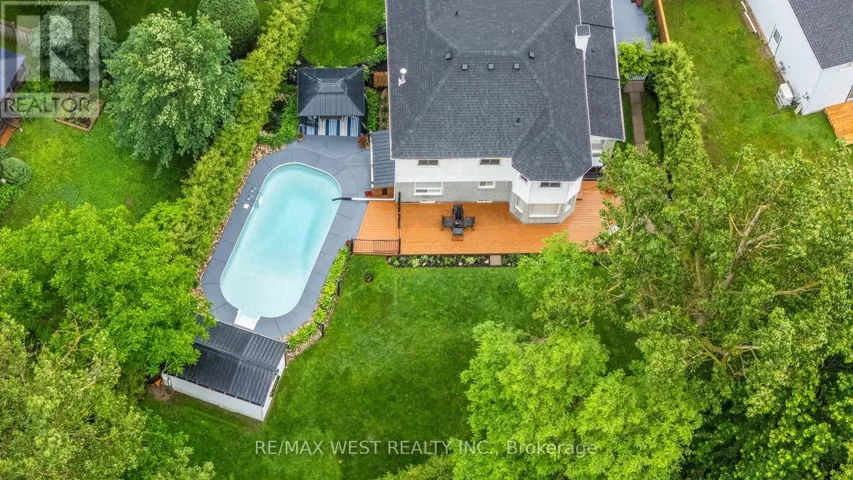 203 ELIZABETH CRESCENT, Centre Wellington (Fergus), Ontario N1M3N2