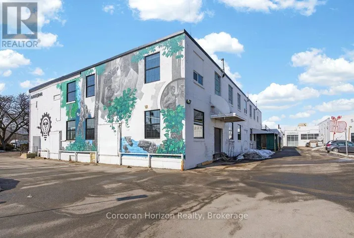 2A - 144 CHATHAM STREET, Hamilton (Kirkendall), Ontario L8P2B6