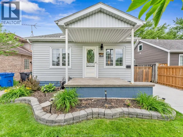 345 FRANK AVENUE, Windsor, Ontario N8S3N9