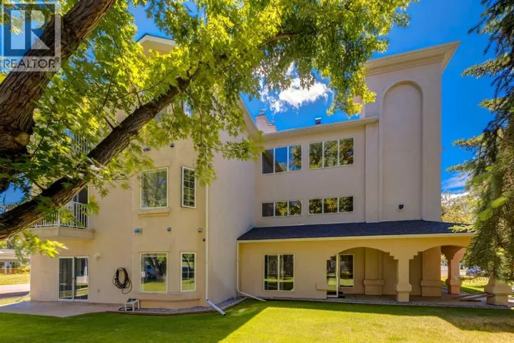 202, 7 Lineham Avenue, Okotoks, Alberta T1S1Z2