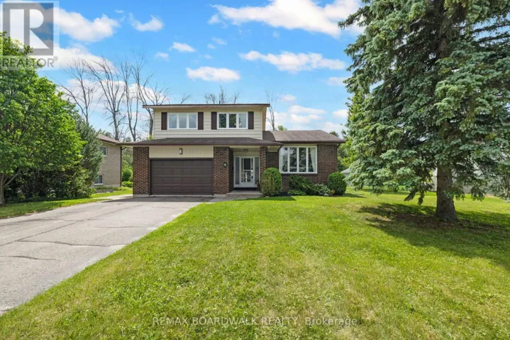 8 JESSIE DRIVE, Perth, Ontario K7H3J1