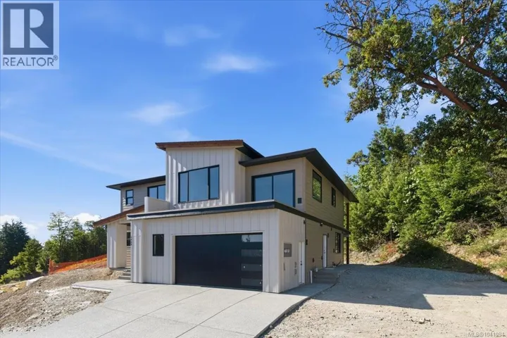 4949 Dixon Lane, Lantzville, British Columbia V0R2H0