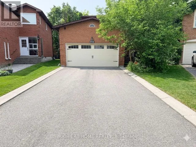37 VERSAILLES COURT, Richmond Hill (Crosby), Ontario L4C8V6
