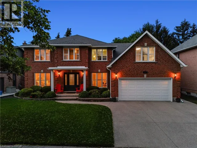 612 STONEBURY Crescent, Waterloo, Ontario N2K3R1