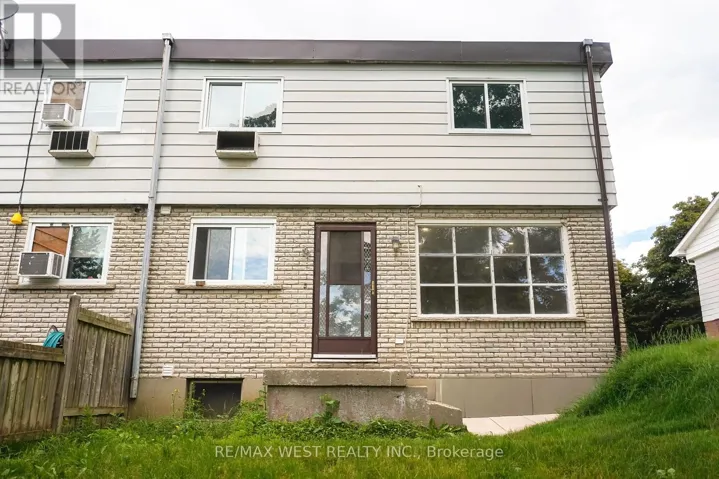 3 - 19 BRENDA COURT, Brantford, Ontario N3R2L8