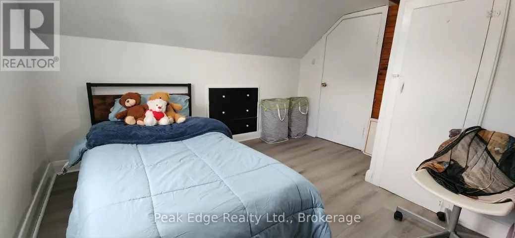 780