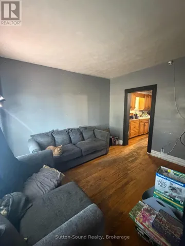 780