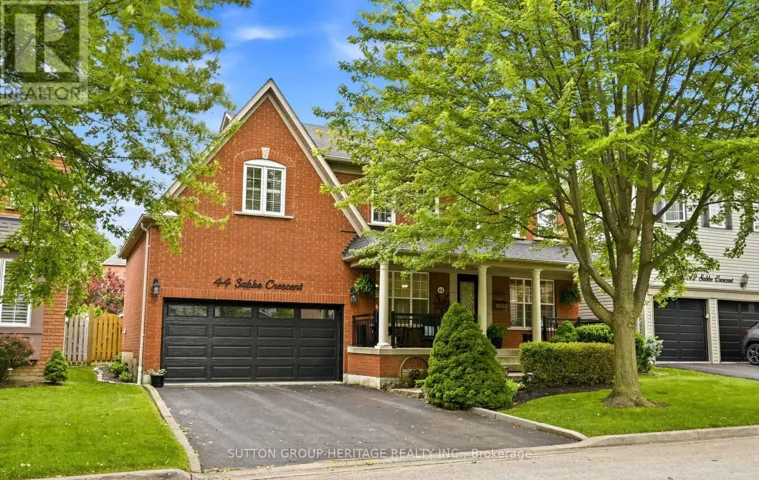 44 SABBE CRESCENT, Ajax (Northwest Ajax), Ontario L1T4E3