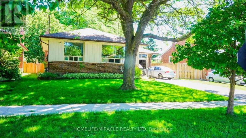 19 AMBERWOOD ROAD, Toronto (Eringate-Centennial-West Deane), Ontario M9B5S4
