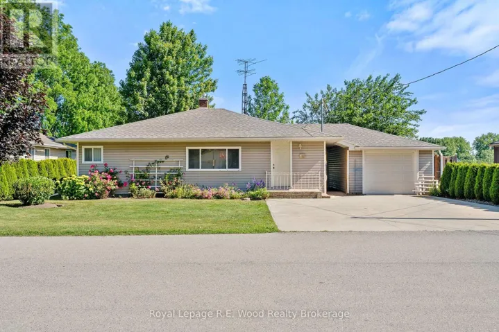 286 WALNUT STREET, Chatham-Kent (Dresden), Ontario N0P1M0
