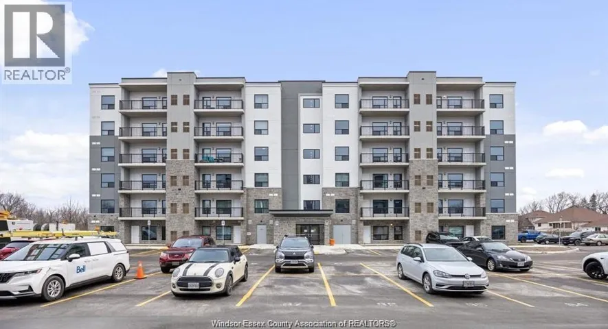 3290 STELLA CRESCENT Unit# 603, Windsor, Ontario N8T0B6