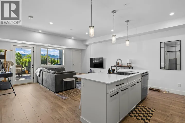 1220 Pacific Avenue Unit# 306, Kelowna, British Columbia V1Y5T7
