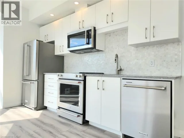 108 GARMENT Street Unit# 210, Kitchener, Ontario N2G0E2