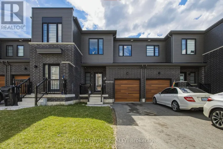 15 HAY LANE, Barrie, Ontario L9J0V6