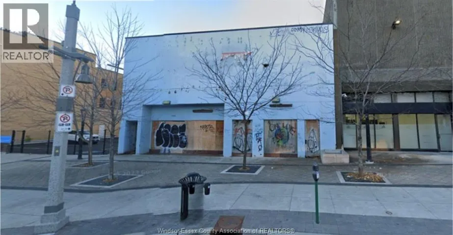 747 OUELLETTE AVENUE, Windsor, Ontario N9A6T2