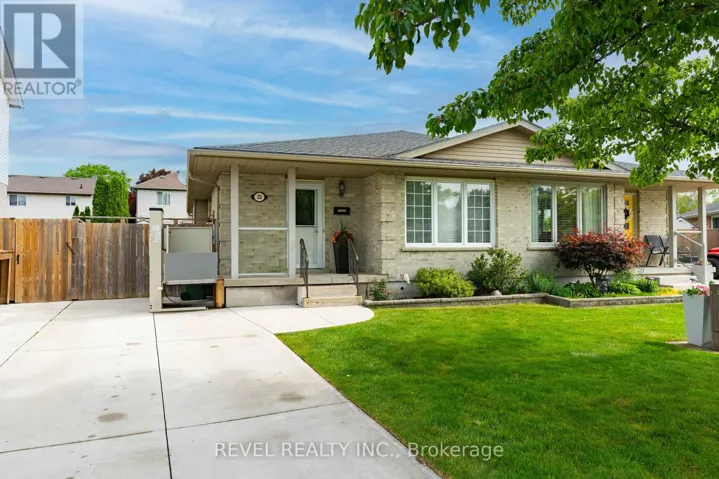 25 RODNEY CRESCENT, St. Thomas, Ontario N5R6E1