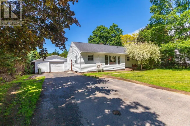 93 School Street, Middleton, Nova Scotia B0S1P0