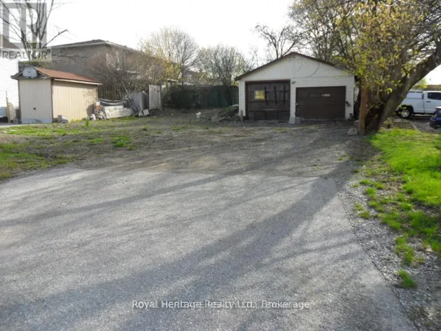 367 CENTRE STREET S, Oshawa (Central), Ontario L1H4B6