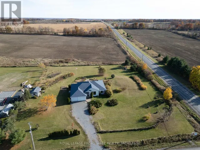 10 NORTH SHORE ROAD, Frontenac Islands (The Islands), Ontario K7G2V6