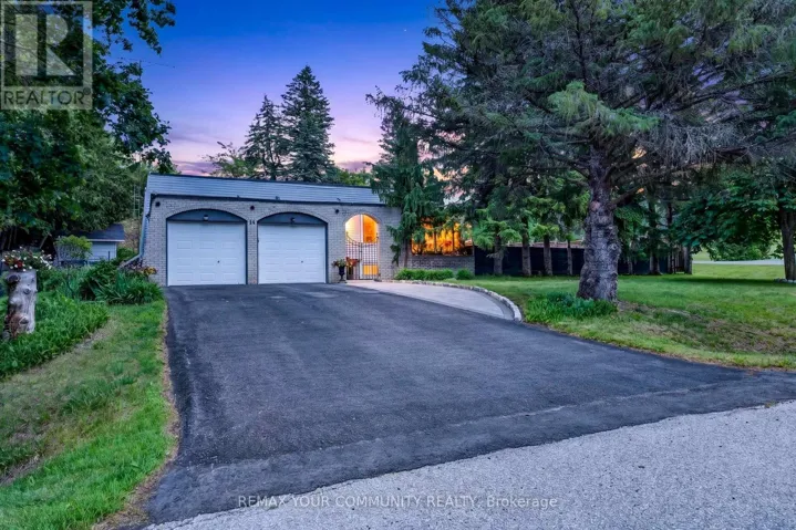 44 PINERIDGE DRIVE, Caledon (Palgrave), Ontario L7E0M4