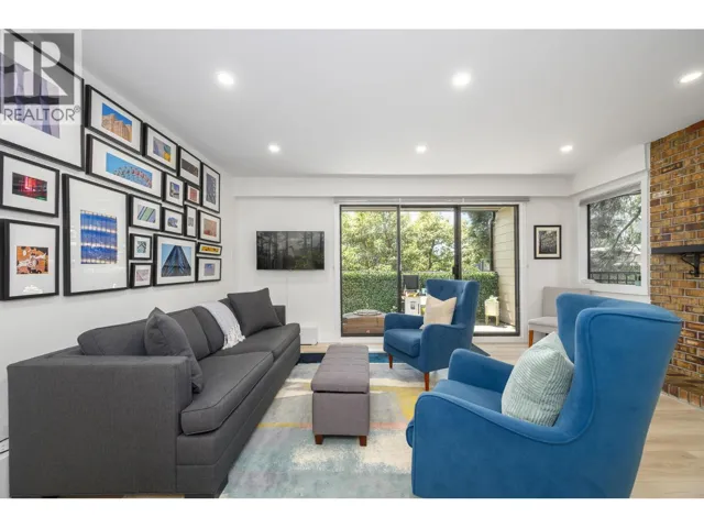 316 1385 DRAYCOTT ROAD, North Vancouver, British Columbia V7J3K9