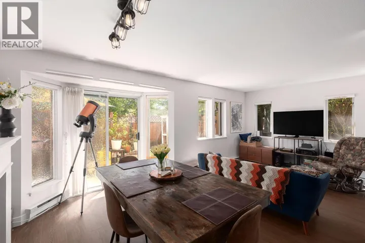 1 1215 BRUNETTE AVENUE, Coquitlam, British Columbia V3K6W2