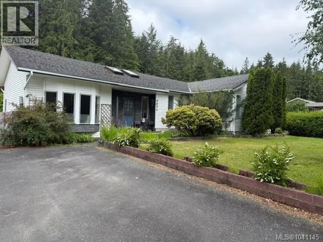 5890 Beaver Harbour Rd, Port Hardy, British Columbia V0N2P0