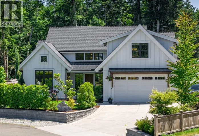 602 Belyea Rd, Qualicum Beach, British Columbia V9K1H3