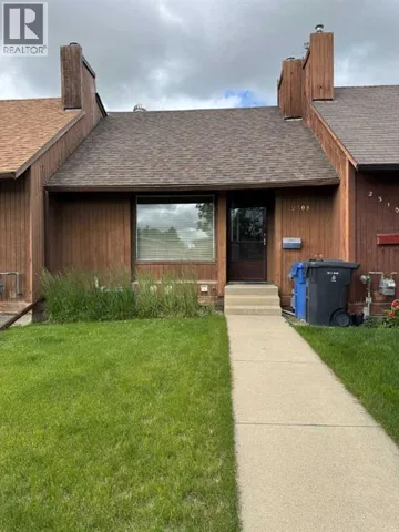 2308 13 Street N, Lethbridge, Alberta T1H4Y5
