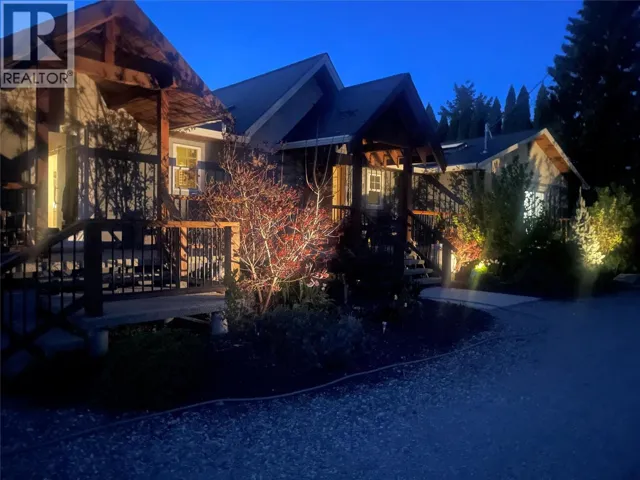 2020 Goldie Road, Lake Country, British Columbia V4V1G5