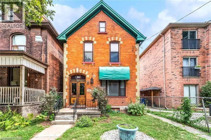30 VICTORIA Avenue N, Hamilton, Ontario L8L5E1