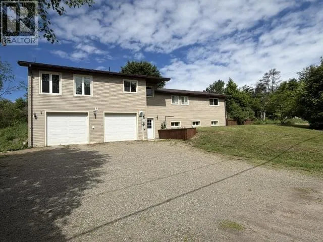 1049 Allen Side RD, Sault Ste. Marie, Ontario P6A5K8