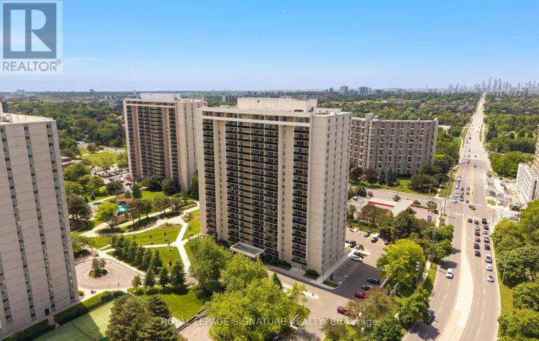 606 - 820 BURNHAMTHORPE ROAD, Toronto (Markland Wood), Ontario M9C4W2