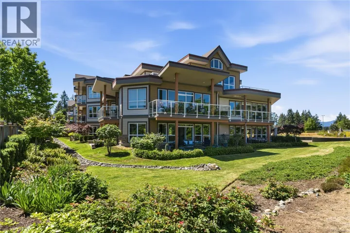 302 439 College Rd, Qualicum Beach, British Columbia V9K0B2