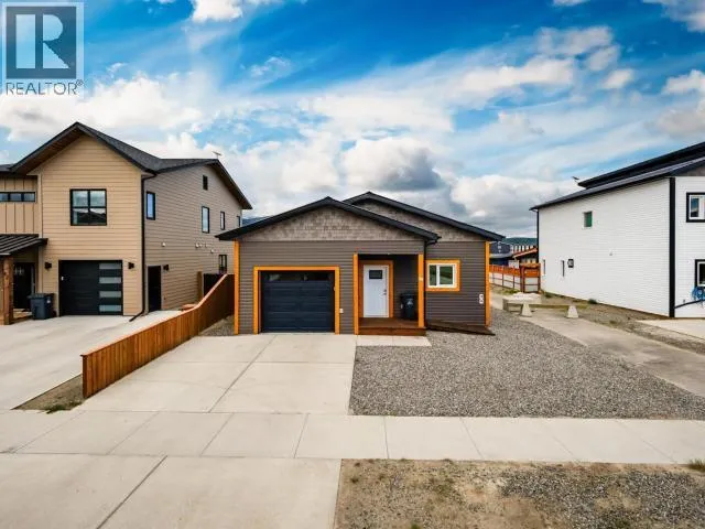 44 EUGENE AVENUE, Whitehorse, Yukon Y1A0S8
