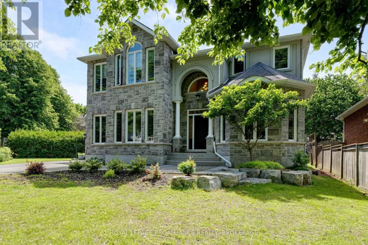 81 KENWOODS CIRCLE, Kingston (Kingston East (Incl Barret Crt)), Ontario K7K6Y2