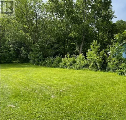 5325 BROADVIEW AVENUE, Lambton Shores, Ontario N0N1J7