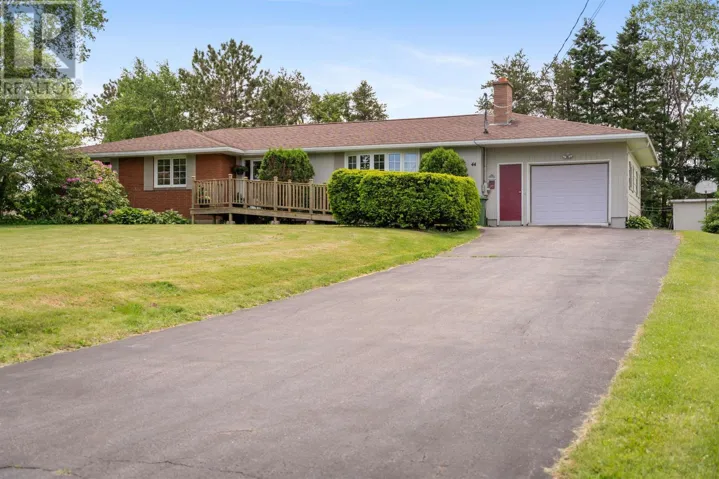 44 Meadow Park Drive, East Amherst, Nova Scotia B4H3Y2