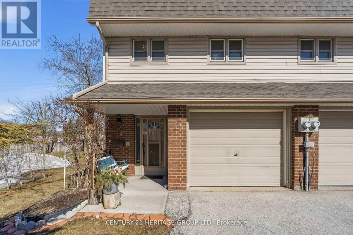 40 - 24 PURPLE SAGEWAY, Toronto (Hillcrest Village), Ontario M2H2Z5