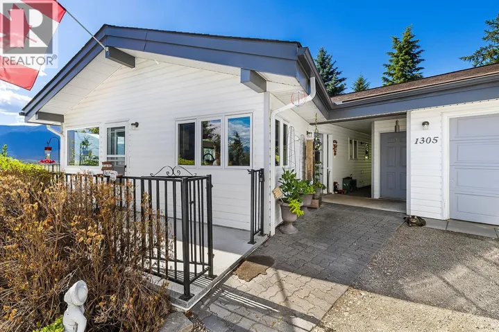 1305 HILTON Place, Creston, British Columbia V0B1G6
