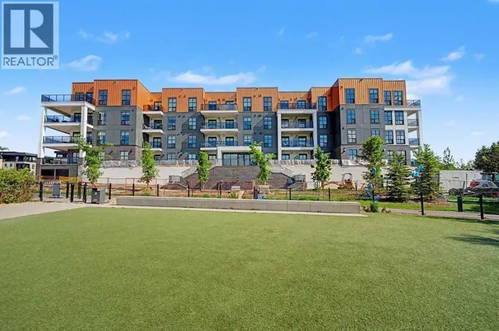 2214, 4270 Norford Avenue NW, Calgary, Alberta T3B6A8