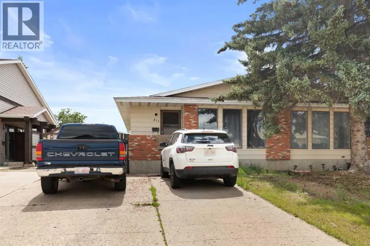 211 Ross Glen Drive SE, Medicine Hat, Alberta T1B1N7