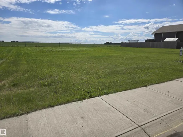 4 MONTEREY ES, Wetaskiwin, Alberta T9A1K2