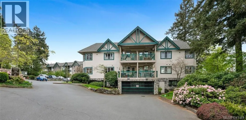 112 290 Island Hwy, View Royal, British Columbia V9B1G5