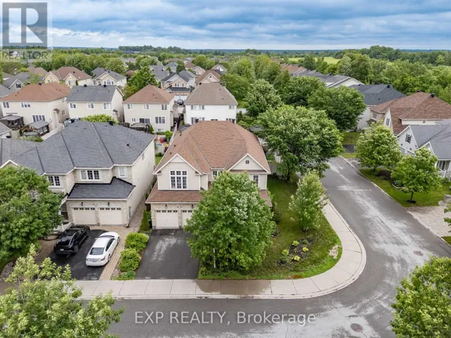 167 CHENOA WAY, Ottawa, Ontario K2J0W8