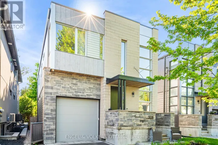 508 ROOSEVELT AVENUE, Ottawa, Ontario K2A1Z8