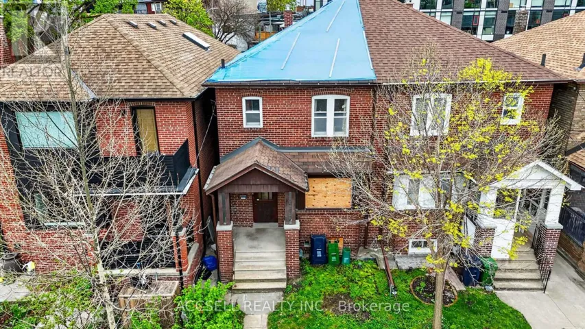 23 FISHER STREET, Toronto (Little Portugal), Ontario M6K1V7