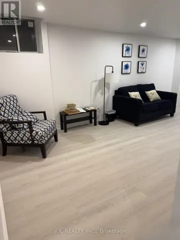 133 STRATHEARN AVENUE, Richmond Hill (Bayview Hill), Ontario L4B2L2