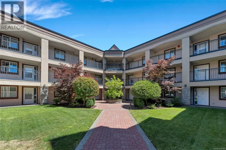 209 3969 Shelbourne St, Saanich, British Columbia V8N3E1